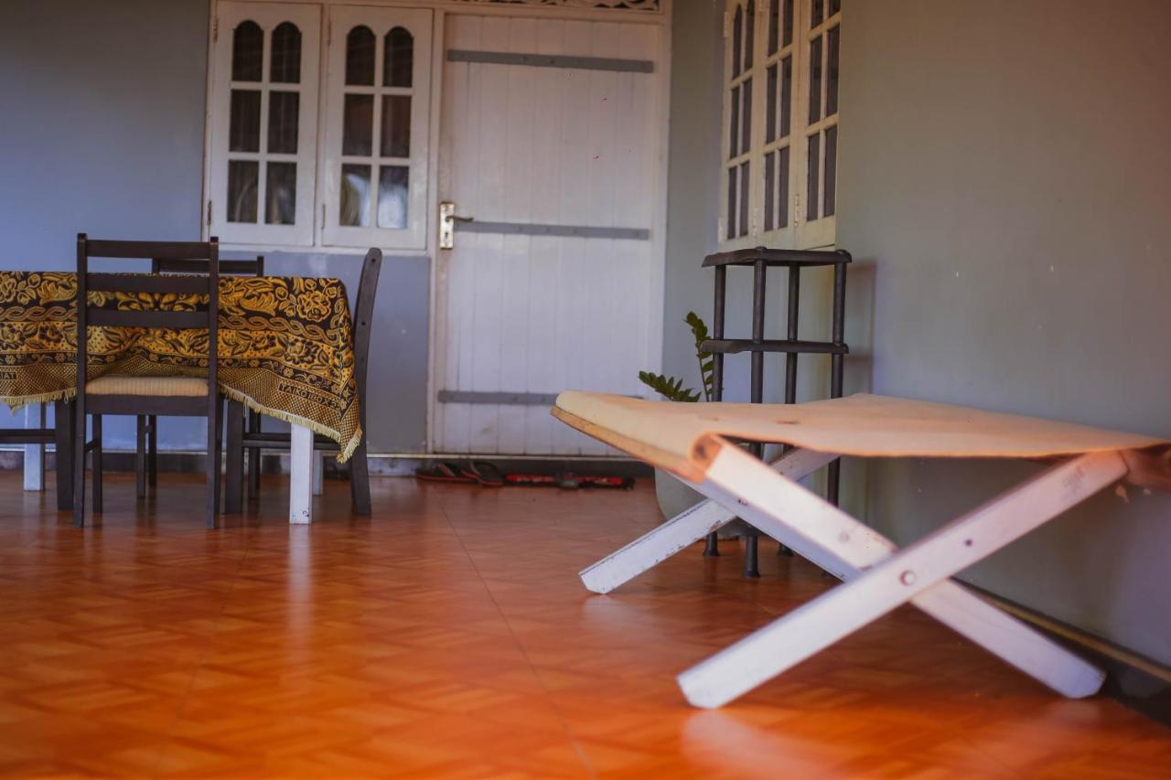 Tehan Homestay Dikwella Esterno foto