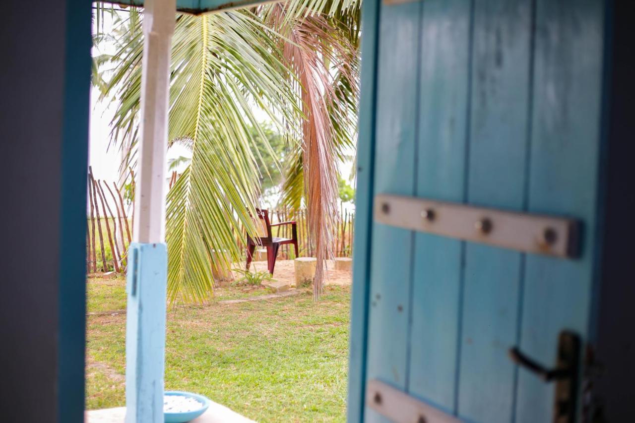 Tehan Homestay Dikwella Esterno foto
