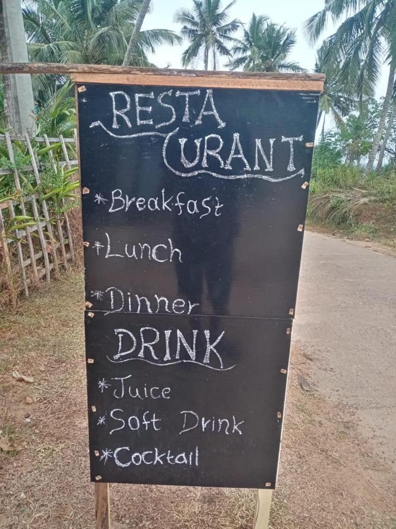 Tehan Homestay Dikwella Esterno foto